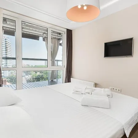 Appartement с террасой возле аркадии ! вид моря ! литературная улица, 12 Odessa